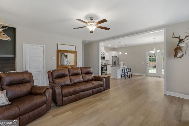 342 Tallulah Bend, Ellabell, GA 31308
