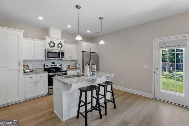 342 Tallulah Bend, Ellabell, GA 31308