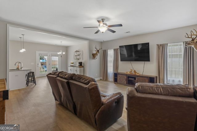 342 Tallulah Bend, Ellabell, GA 31308