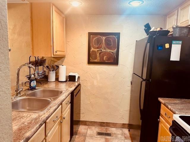 601 Dave Creek Pkwy Appt 81, Fairfield Bay, AR 72088