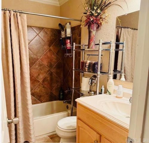 601 Dave Creek Pkwy Appt 81, Fairfield Bay, AR 72088