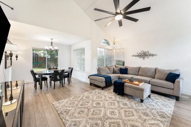 3735 Willow Bend Pl, Antelope, CA 95843