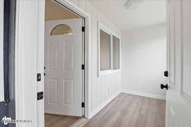 7730 Little Bend Circle, Anchorage, AK 99507