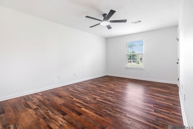 45316 Gold Place Rd, St Amant, LA 70774