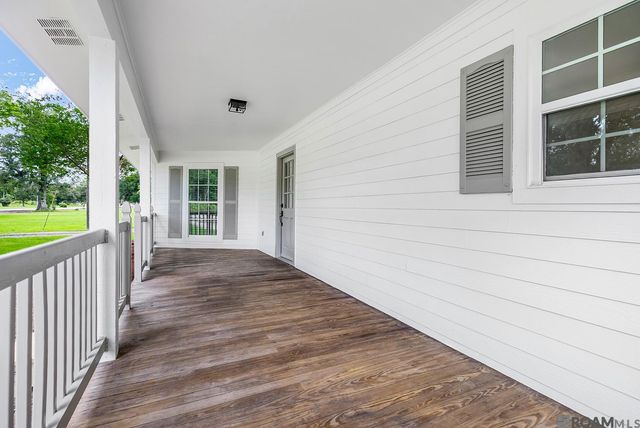 45316 Gold Place Rd, St Amant, LA 70774