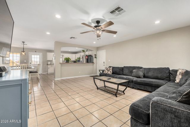 5669 E PREAKNESS Drive, San Tan Valley, AZ 85140