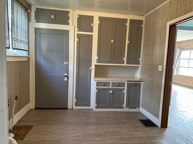 101 N Jackson Street, Morrison, IL 61270