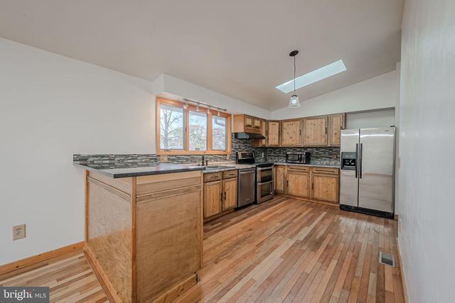 109 TALL PINES RD, Newark, DE 19713