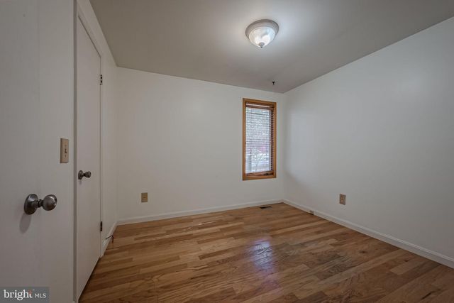 109 TALL PINES RD, Newark, DE 19713