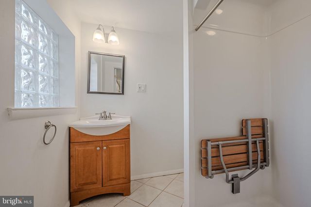 109 TALL PINES RD, Newark, DE 19713