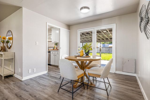 1301 Wright Ave, Richland, WA 99354