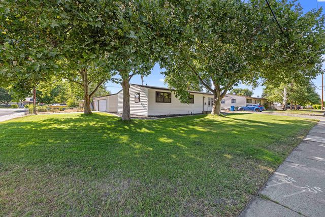 1301 Wright Ave, Richland, WA 99354