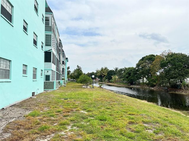 4141 NW 44th Avenue 116, Lauderdale Lakes, FL 33319