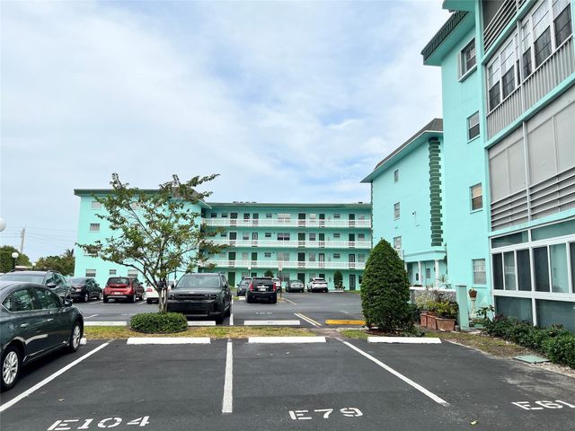 4141 NW 44th Avenue 116, Lauderdale Lakes, FL 33319