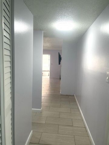 4141 NW 44th Avenue 116, Lauderdale Lakes, FL 33319