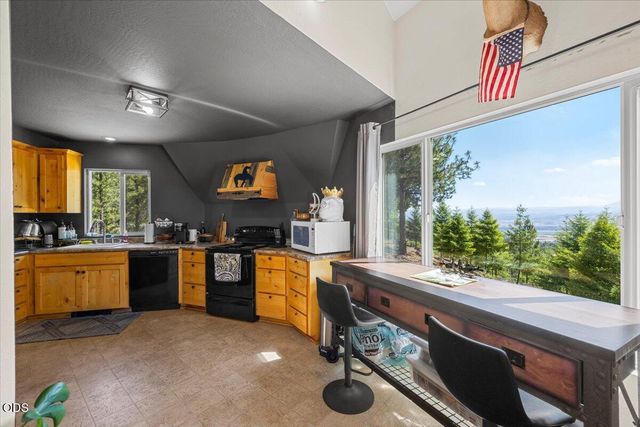 1528 Morton Way, Jacksonville, OR 97530