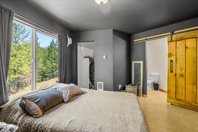 1528 Morton Way, Jacksonville, OR 97530