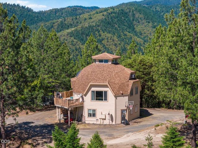 1528 Morton Way, Jacksonville, OR 97530