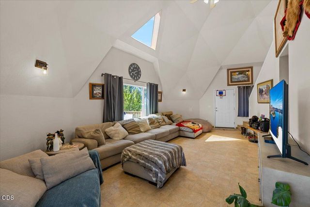 1528 Morton Way, Jacksonville, OR 97530