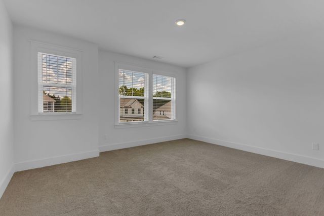 643 Conifer Drive, Spring Hill, TN 37174