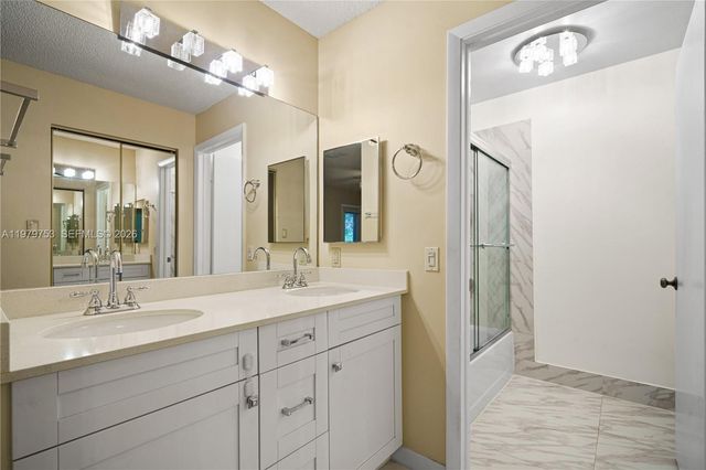 13931 SW 91st Ter 13931, Miami, FL 33186