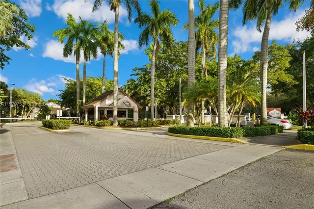 13931 SW 91st Ter 13931, Miami, FL 33186