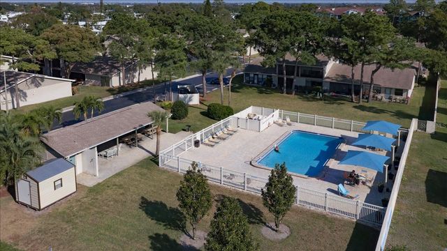 2131 RIDGE ROAD S 75, Largo, FL 33778