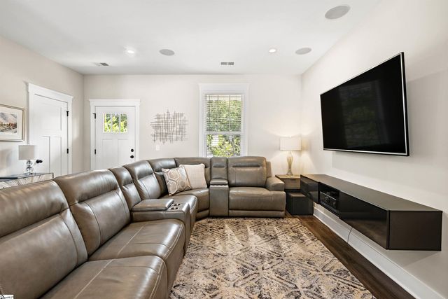 516 Guess Street, Greenville, SC 29605