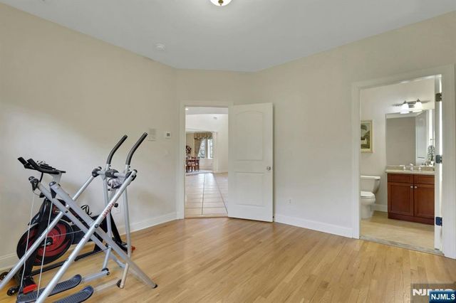 520 Homans Avenue, Closter, NJ 07624