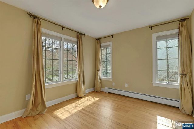 520 Homans Avenue, Closter, NJ 07624