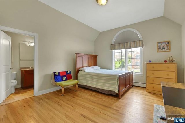 520 Homans Avenue, Closter, NJ 07624