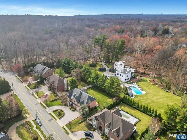 520 Homans Avenue, Closter, NJ 07624