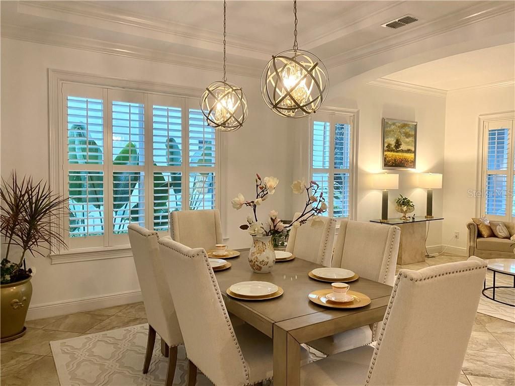 Image 4 of property listing at 13173 LOWER HARDEN AVENUE, Orlando, FL 32827