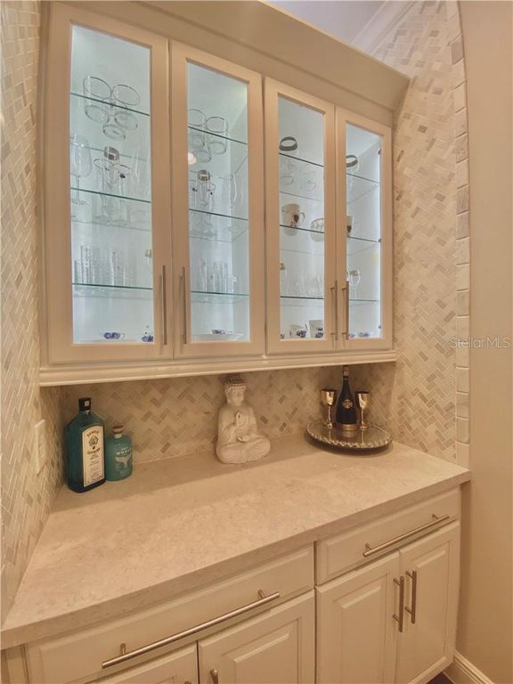 Image 5 of property listing at 13173 LOWER HARDEN AVENUE, Orlando, FL 32827