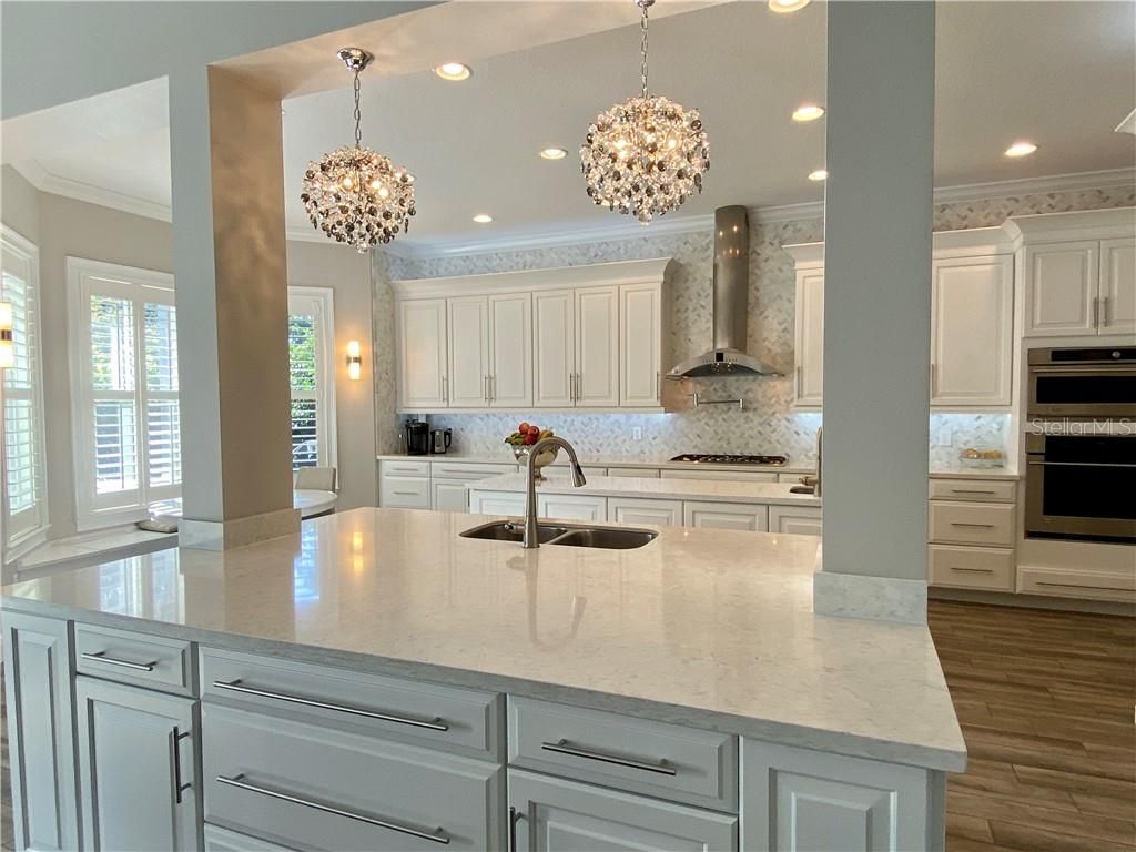 Image 6 of property listing at 13173 LOWER HARDEN AVENUE, Orlando, FL 32827