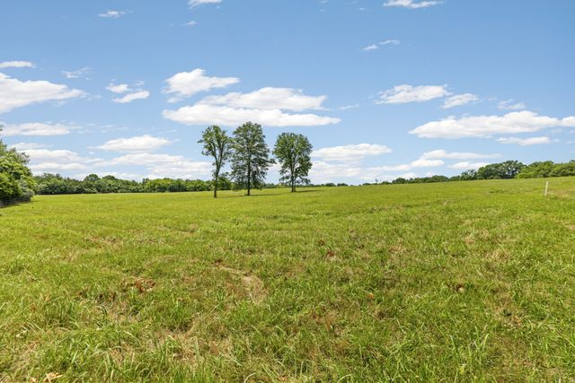 4284 Central Valley Rd, Murfreesboro, TN 37129