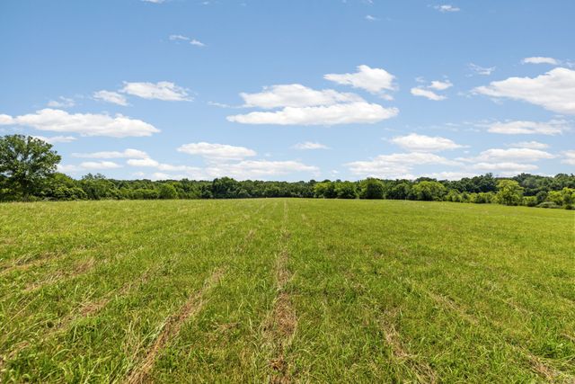 4284 Central Valley Rd, Murfreesboro, TN 37129