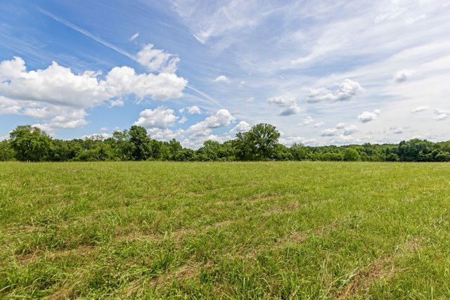 4284 Central Valley Rd, Murfreesboro, TN 37129