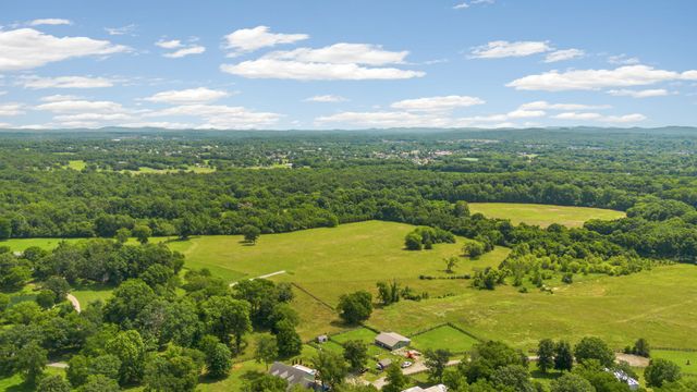 4284 Central Valley Rd, Murfreesboro, TN 37129