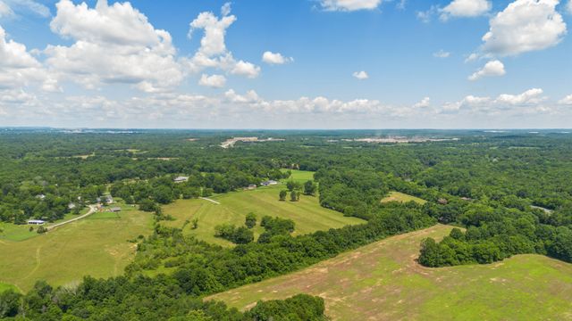 4284 Central Valley Rd, Murfreesboro, TN 37129