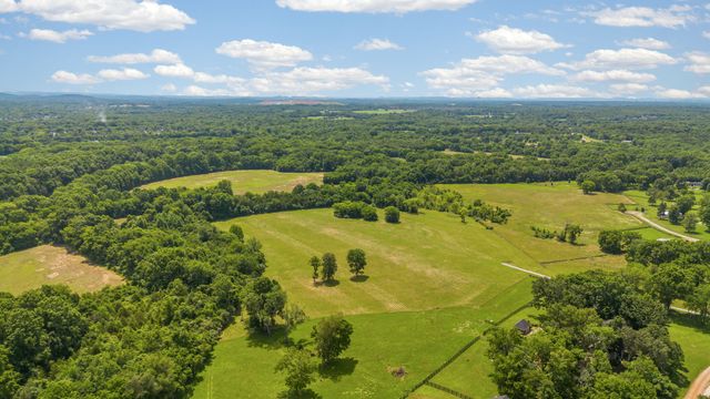4284 Central Valley Rd, Murfreesboro, TN 37129