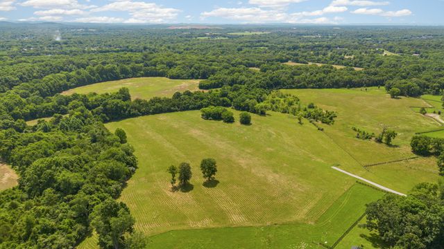 4284 Central Valley Rd, Murfreesboro, TN 37129