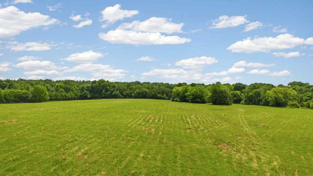 4284 Central Valley Rd, Murfreesboro, TN 37129
