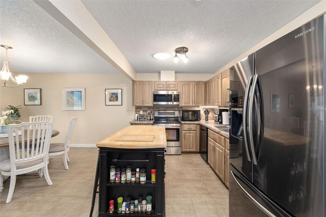 8708 SW 95TH LANE A, Ocala, FL 34481