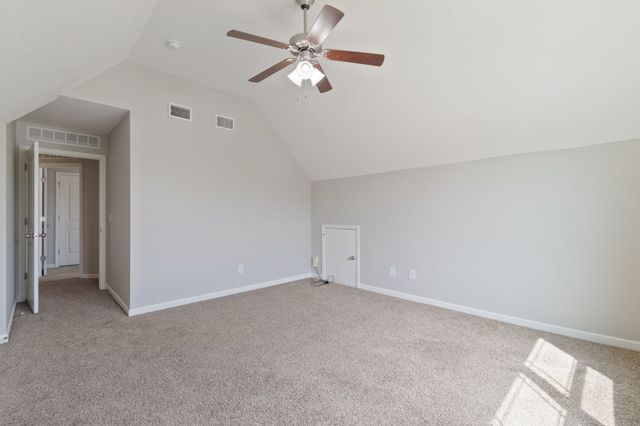 1504 Halverson Dr, Murfreesboro, TN 37128