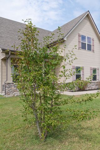 1504 Halverson Dr, Murfreesboro, TN 37128