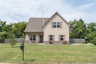 1504 Halverson Dr, Murfreesboro, TN 37128