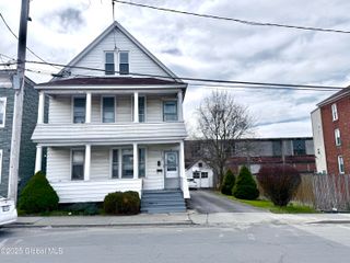40 James Street, Amsterdam, NY 12010