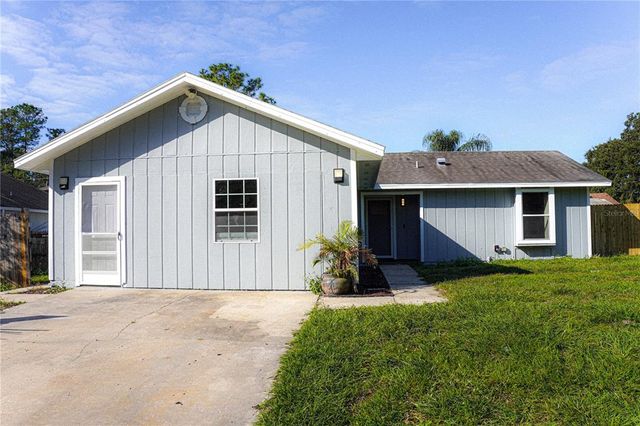 3426 SOMERSET AVENUE, Deltona, FL 32738