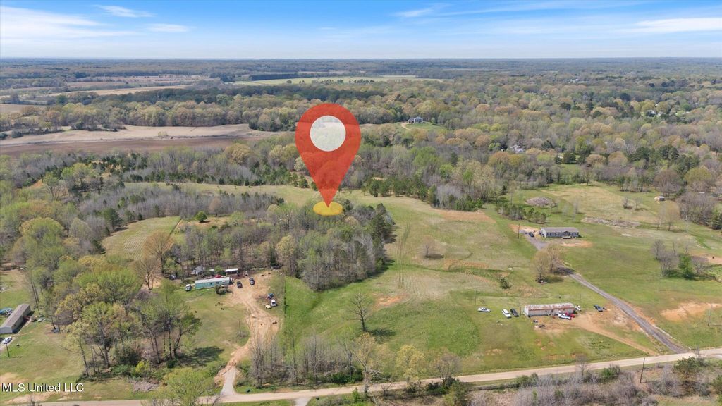 5727 S Watson Desoto Road, Byhalia, MS 38611 — photo 2